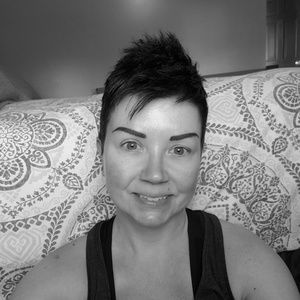 Meet your Posher, Renee